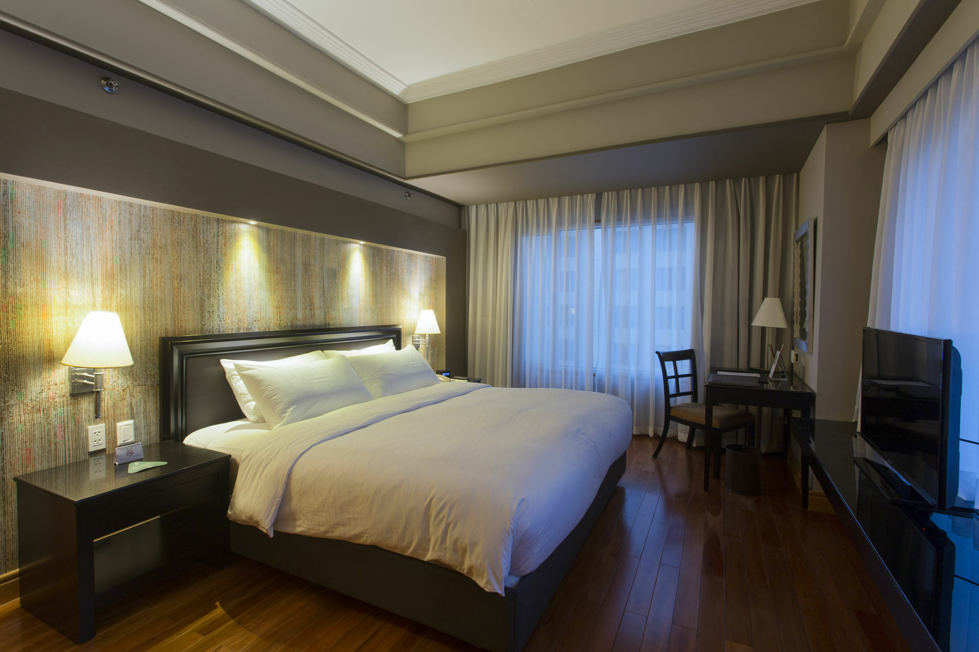 The Bellevue Manila Hotel Muntinlupa City Екстериор снимка